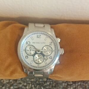 Michael Kors Chronograph Silver Tone Bracelet Watch MK 5076